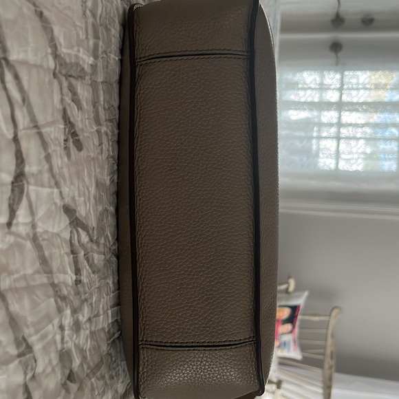 Tory Burch Thea Crossbody Bag - Picture 5 of 6